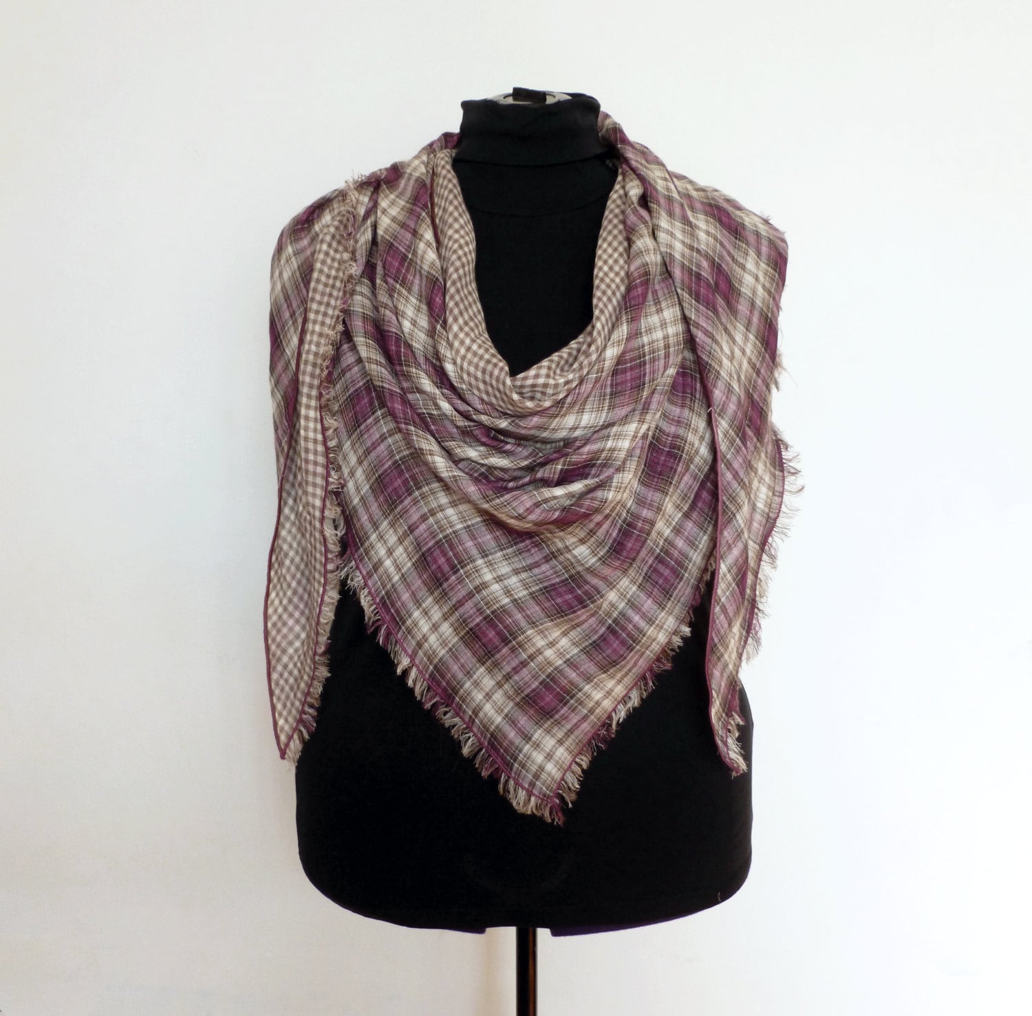 Chess Cotton Stole Schulterschutz Triangular Shawl Damenschal Chess Cotton Stole Schulterschutz Triangular Shawl Damenschal von TakidaCreations