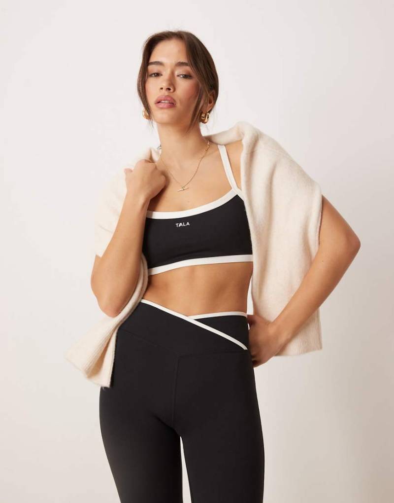 Tala - DayFlex - Trägerloser BH in Schwarz mit verstellbaren Trägern von Tala