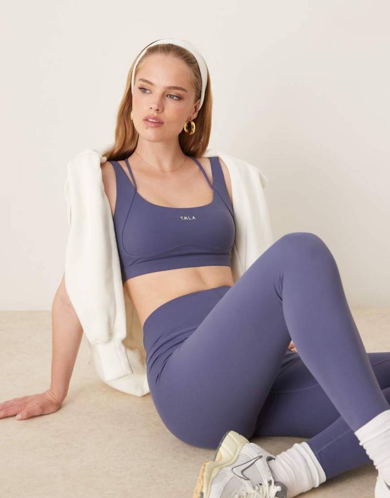 Tala - SkinLuxe - Tanktop-Sport-BH in Blau mit überkreuzten Rückenriemchen von Tala