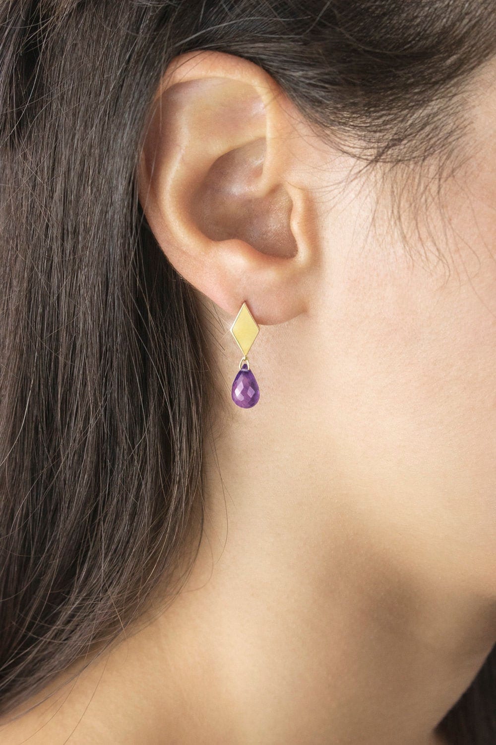 Amethyst Birthstone Ohrringe, Raute Ohrstecker, Winziger Baumelnder Amethyst, 9K 14K 18K Gold Gelbgold, Februar Geburtstag, Tropfen von TalesInGold