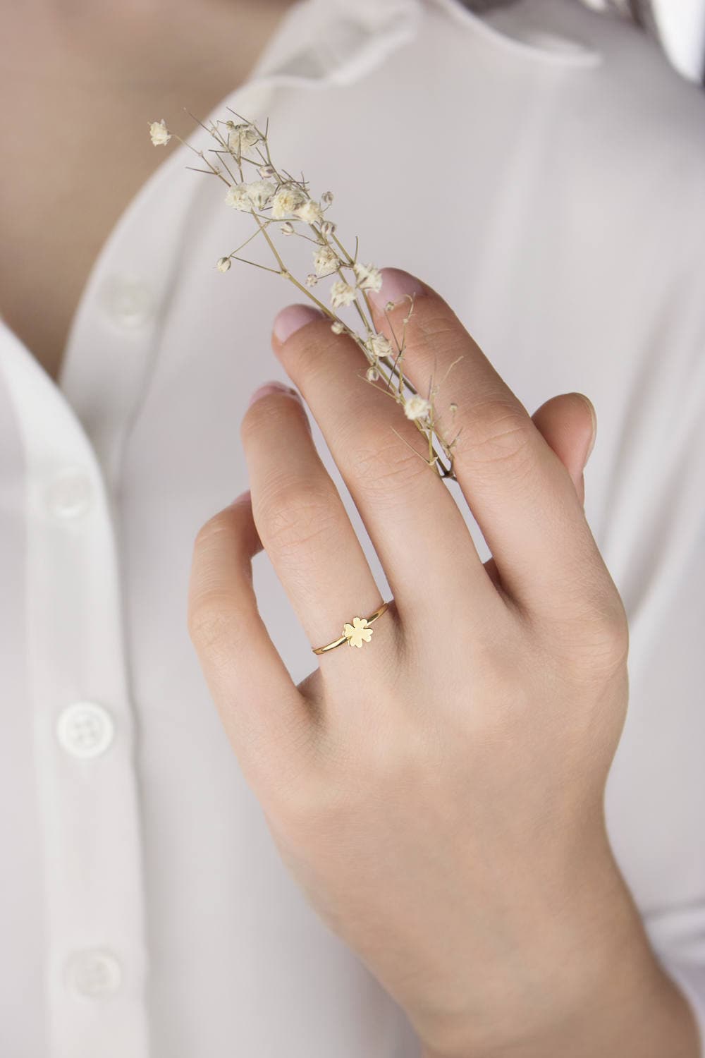 Winziger Kleering, Glücksring, Vierblättriges Kleeblatt, 9K 14K 18K Solid Goldring, Gelbgold, Goldglücksring, Geschenk Für Sie, Mini Klee von TalesInGold