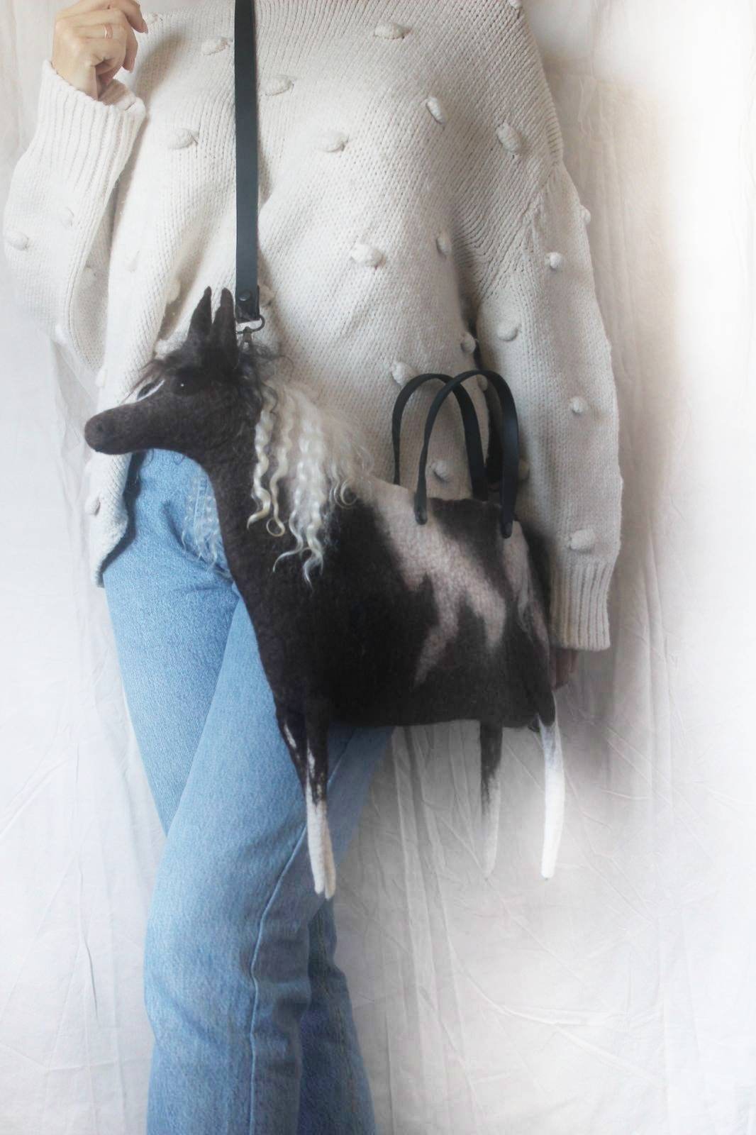 Gefilzte Tasche Pferd Gefilztes Tier Alltagstasche Geldbörse Filz Gefilzte Tasche Pferd Gefilztes Tier Alltagstasche Geldbörse Filz von TalesOfTheBlueOwL