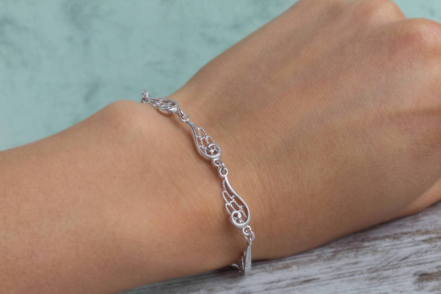 Silber Flügel Armband - Engel Schmuck - Süß Armband Alltag Tragen, Geschenk Für Sie, Flügel, Geburtstagsgeschenk /T02943 Silber Flügel Armband - Engel Schmuck - Süß Armband Alltag Tragen, Geschenk Für Sie, Flügel, Geburtstagsgeschenk /T02943 von TalismanBijoux