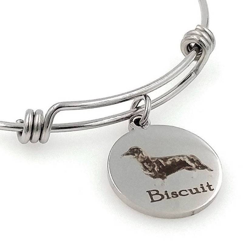 Dackel Graviert Erweiterbar Personalisierte Armreif von TalkToThePaws