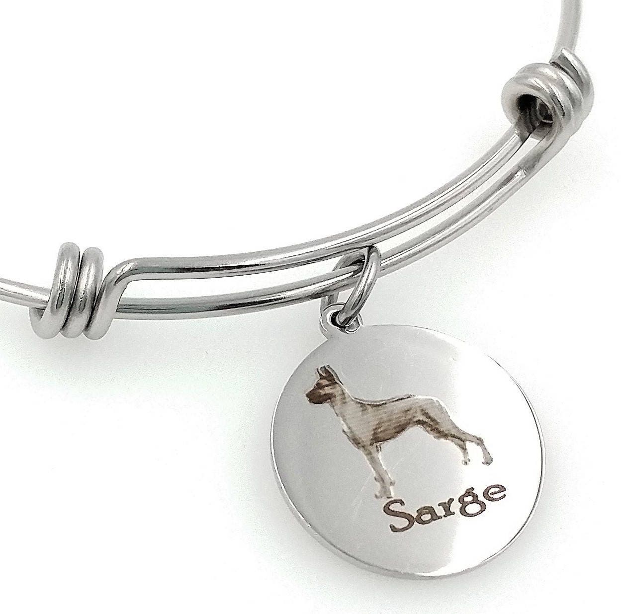 Deutsche Dogge Eingraviert Erweiterbar Personalisierte Armreif von TalkToThePaws