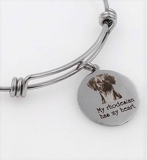 Mein Rhodesian Hat Mein Herz Graviert Erweiterbar Armreif, Hund von TalkToThePaws