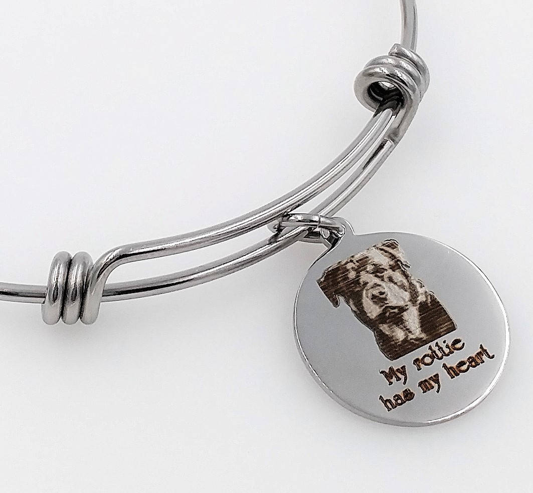 My Rottie, Rottweiler Has Heart Engraved Expandable Armreif, Hund von TalkToThePaws