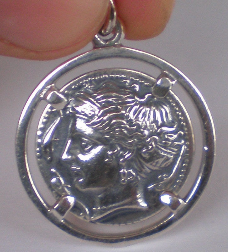 Artemis Silber Anhänger Siracusa Dekadrachm Diana Göttin Der Jagd von TalosArtifacts