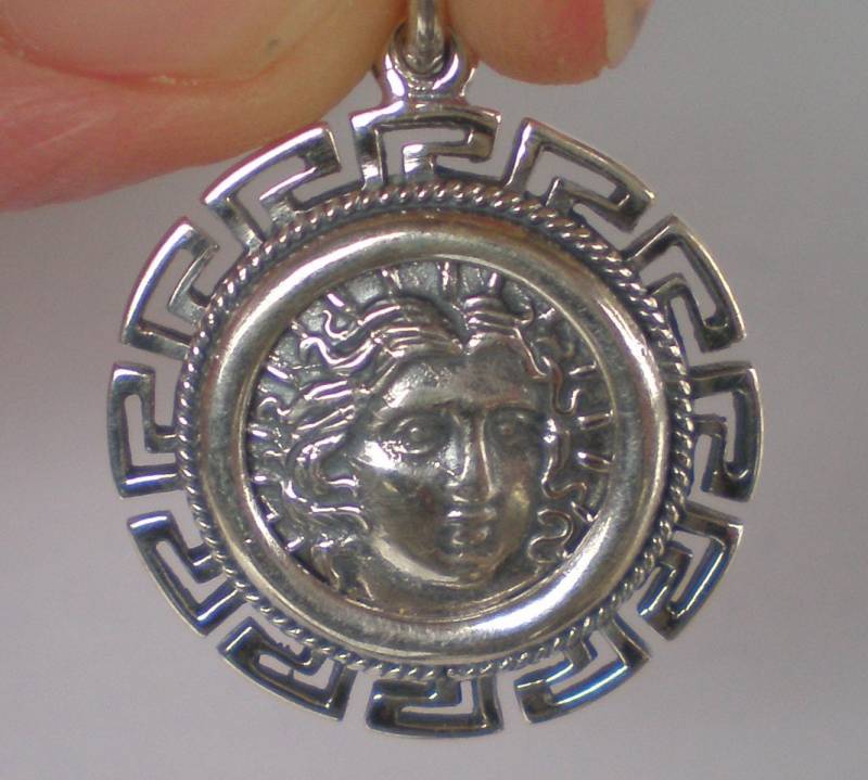 Helios Antiker Sonnengott Anhänger Mit Meander Design - Rhodos Apollo Helius von TalosArtifacts