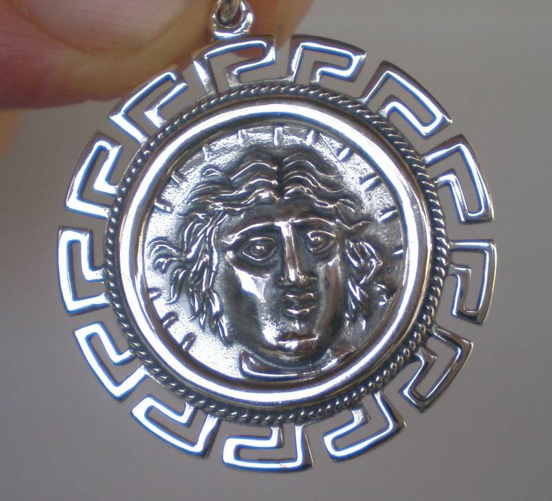 Helios Antiker Sonnengott X-Large Anhänger Mit Mäanderdesign - Rhodes Helius von TalosArtifacts