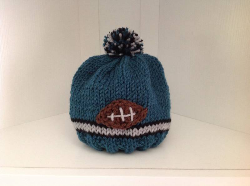 Babymütze Für Fußball-Fans - Benutzerdefinierte Farben von TalulaCrafts