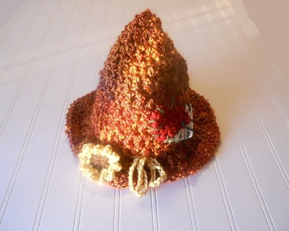 Niedlich Und Weich - Vogelscheuchen Hut Mit Flicken Zum Binden Blümchen von TalulaCrafts