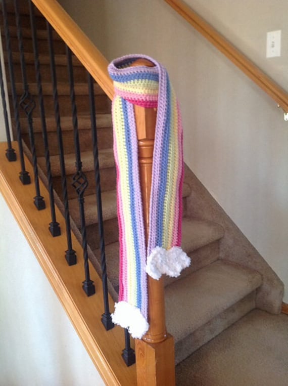 Regenbogen Schal - Perfekt in Pastell Mit Wolken von TalulaCrafts