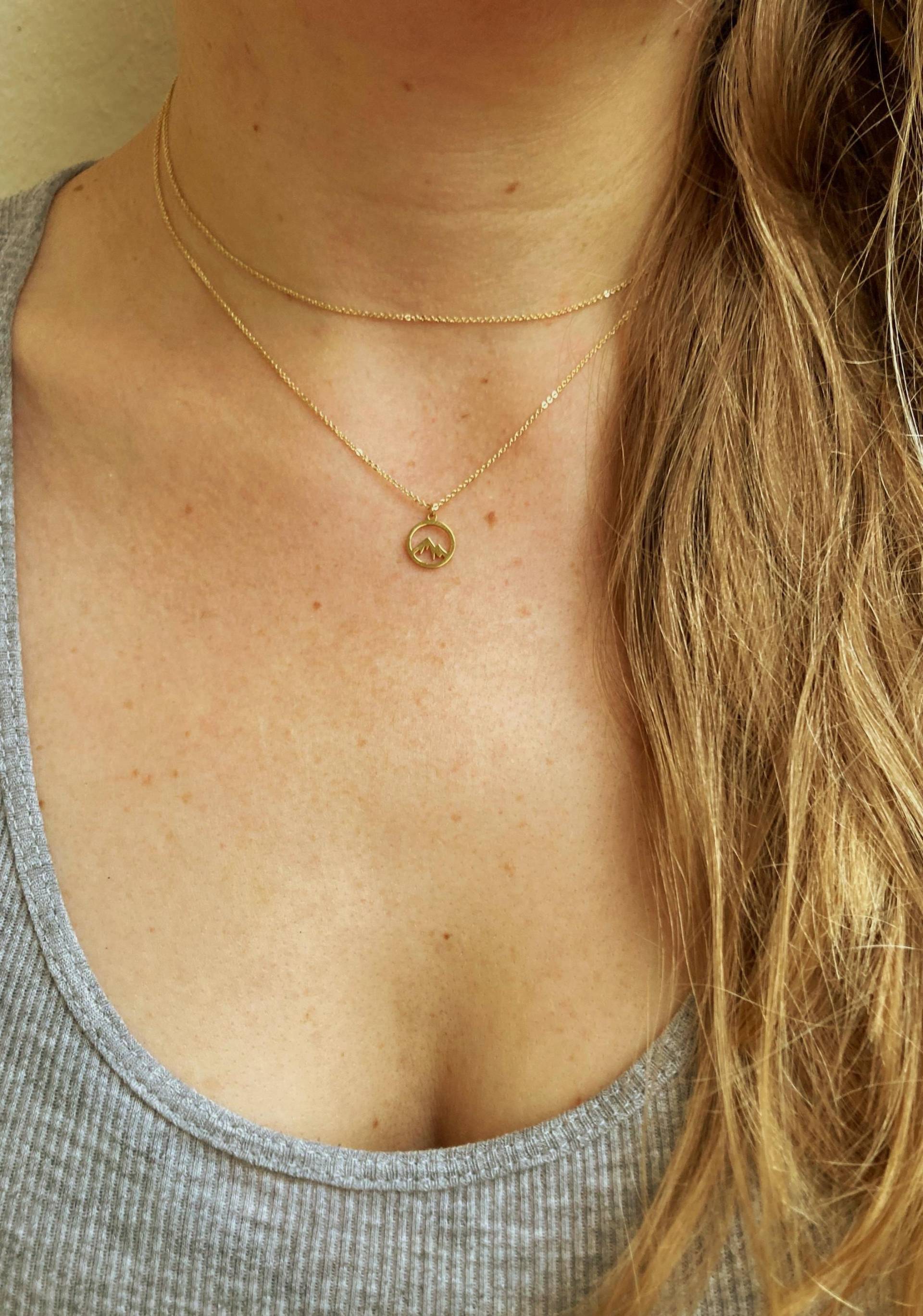 Ketten Set | Verbunden, Layering Vergoldet | 14K Berg Anhänger von Talwerke