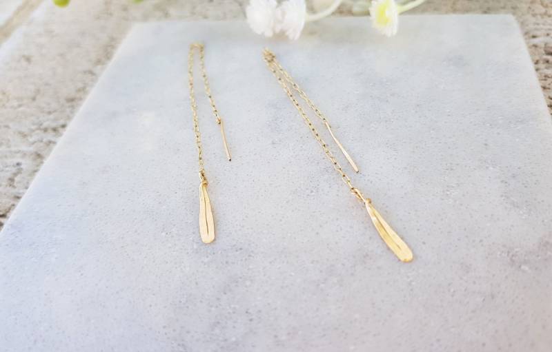 Gold 14K Blatt Ohrringe, Lange Baumeln Brautjungfern, Geschenk Natur Minimalist, Moderne Frauen Modeschmuck, Blätter Einzigartig von TalyanaDesign