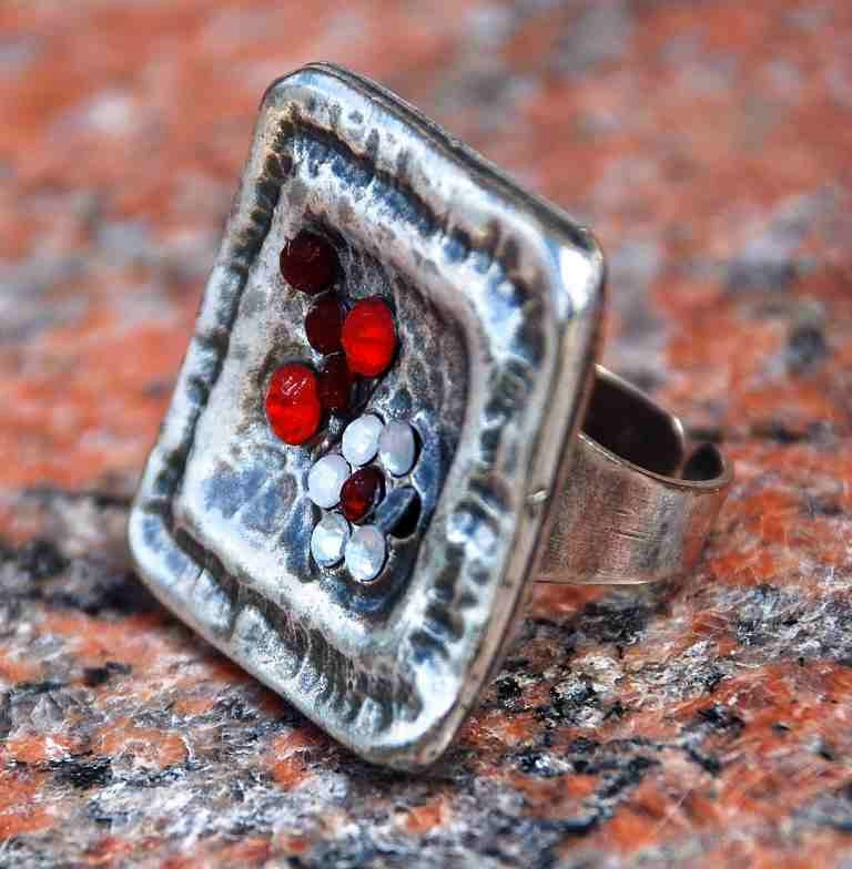 Ring Swarovski Crystals Stunning Square Silver Black Stylish Elegant Boho Funky Hipster Ooak Amazing, Terrific, Impressive Ring Swarovski Crystals Stunning Square Silver Black Stylish Elegant Boho Funky Hipster Ooak Amazing, Terrific, Impressive von TamaraCyprus