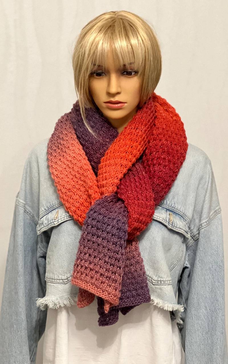 Schal Damen Handgestrickt. Wollschal Gestrickt Mehrfarbig. Strickschal Mit Bunten Blockstreifen. Handgestrickter Herbst Winter von TammisWool