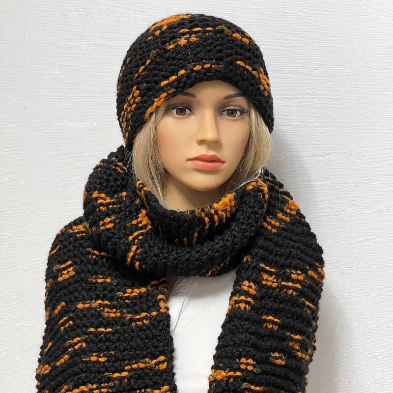 Schal Und Mütze Gestrickt Schwarz. Damen Bunt. Gestrickter Fransenschal Wollmütze Handgestrickt. Strickmütze von TammisWool