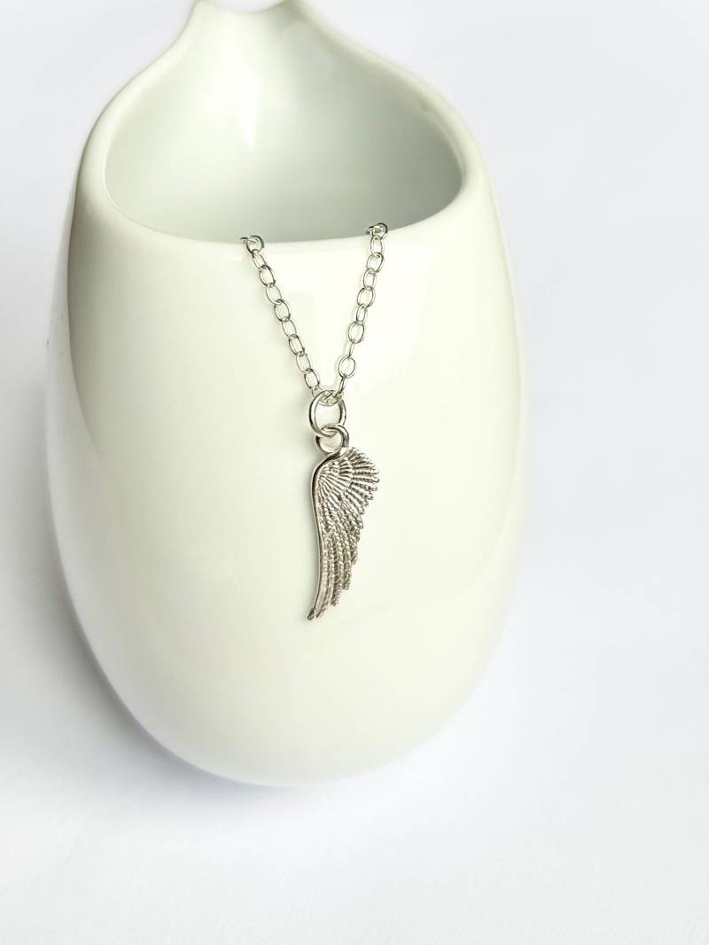 sterling Silber Engel Flügel Halskette Zierliche Schmuck-Andenken von TamsinDjewellery