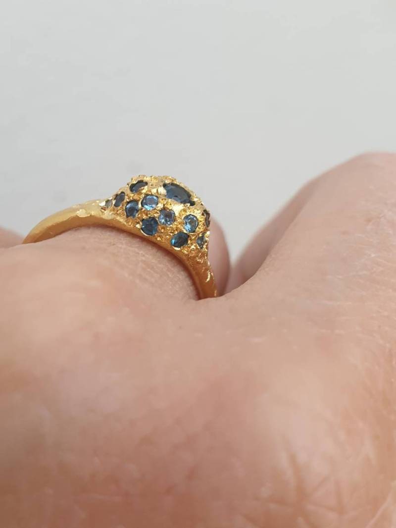 Gold Filled Saphir Ring Handgemachte September Geburtsstein Ring von TamyZurTachshit