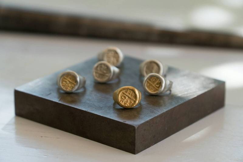 sterling Silber Münze Siegelring - Zarte Frauen Pinky Ring von TamyZurTachshit