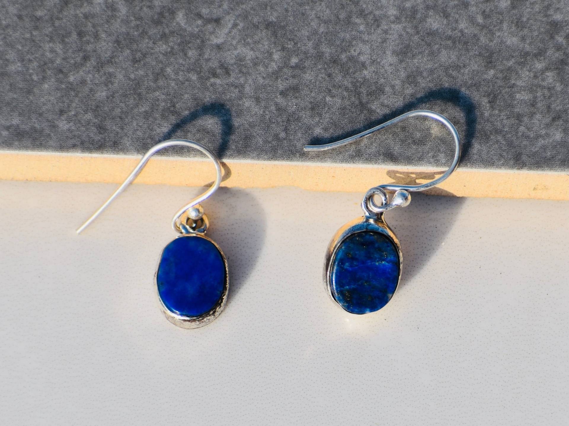 Lapis Lazuli Ohrringe, 925Er Sterling Silber, Ovale Edelstein Ohrringe, Handgefertigte Damen Geschenk Für Sie von TanaBanaJewelry