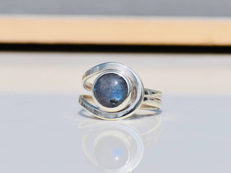 Blauer Labradorit Ring, Natürlicher Handgefertigter 925 Sterling Silber, Ringe Für Frauen, Edelstein von TanaBanaJewelry