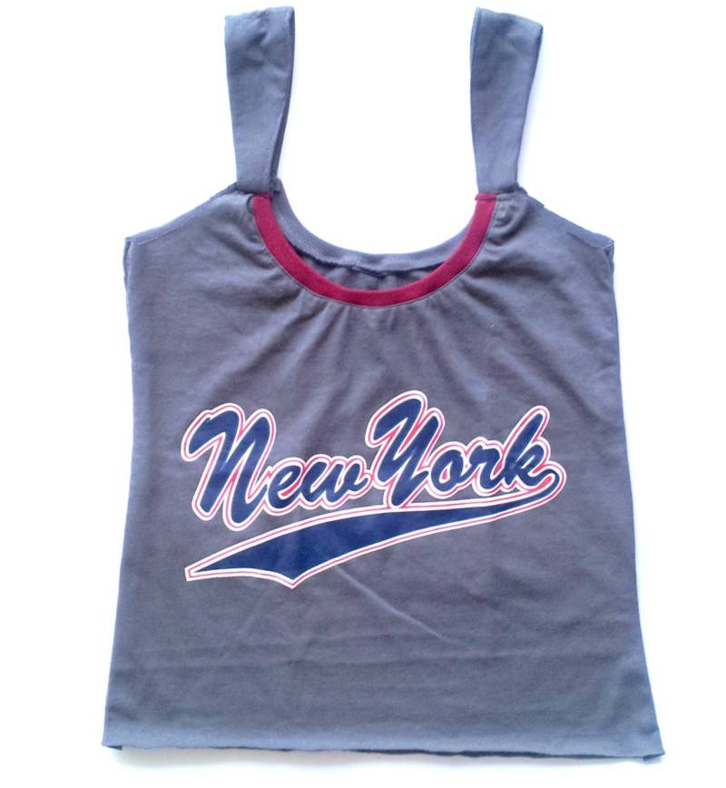 New York Grau Damen Cami Mit Bordeaux Ausschnitt Passt Größe Small/Medium von Tanamashop