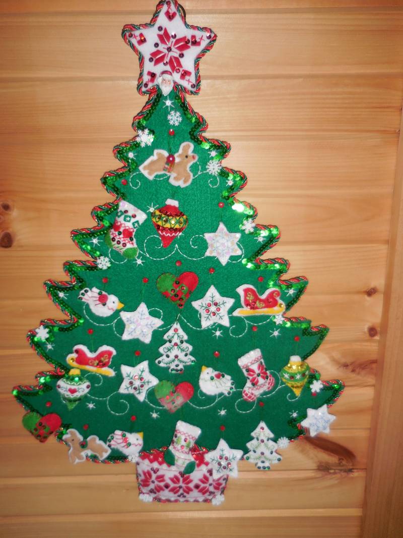 Der Funkelnde Adventsbaum Der Funkelnde Adventsbaum von TandDStichesPlus