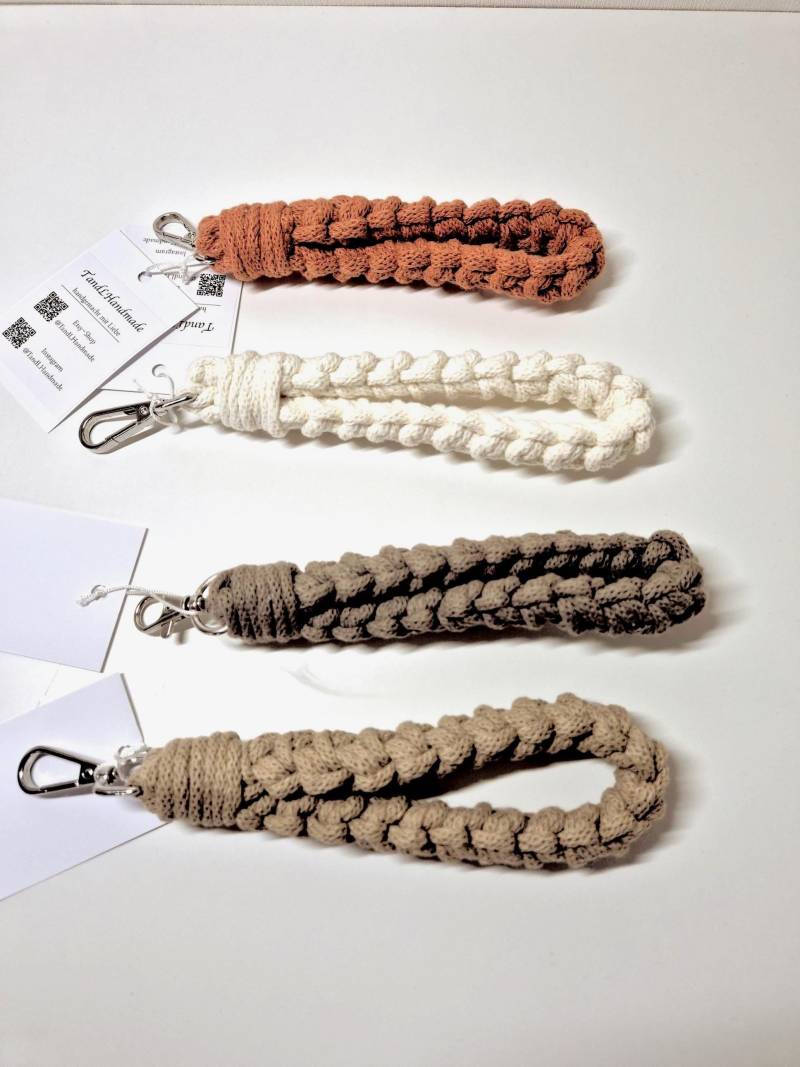 Gehäkelte Schlüsselanhänger Aus Baumwollgarn-Handgemacht-Geschenkidee Für Frauen &männer von TandLHandmade