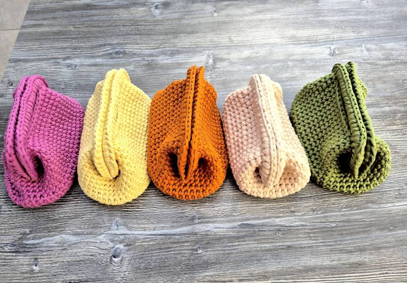 Handgemachte Clutch, Gehäkelte Tasche Aus Textilgarn-Bunte Taschen Handgemachte Clutch, Gehäkelte Tasche Aus Textilgarn-Bunte Taschen von TandLHandmade