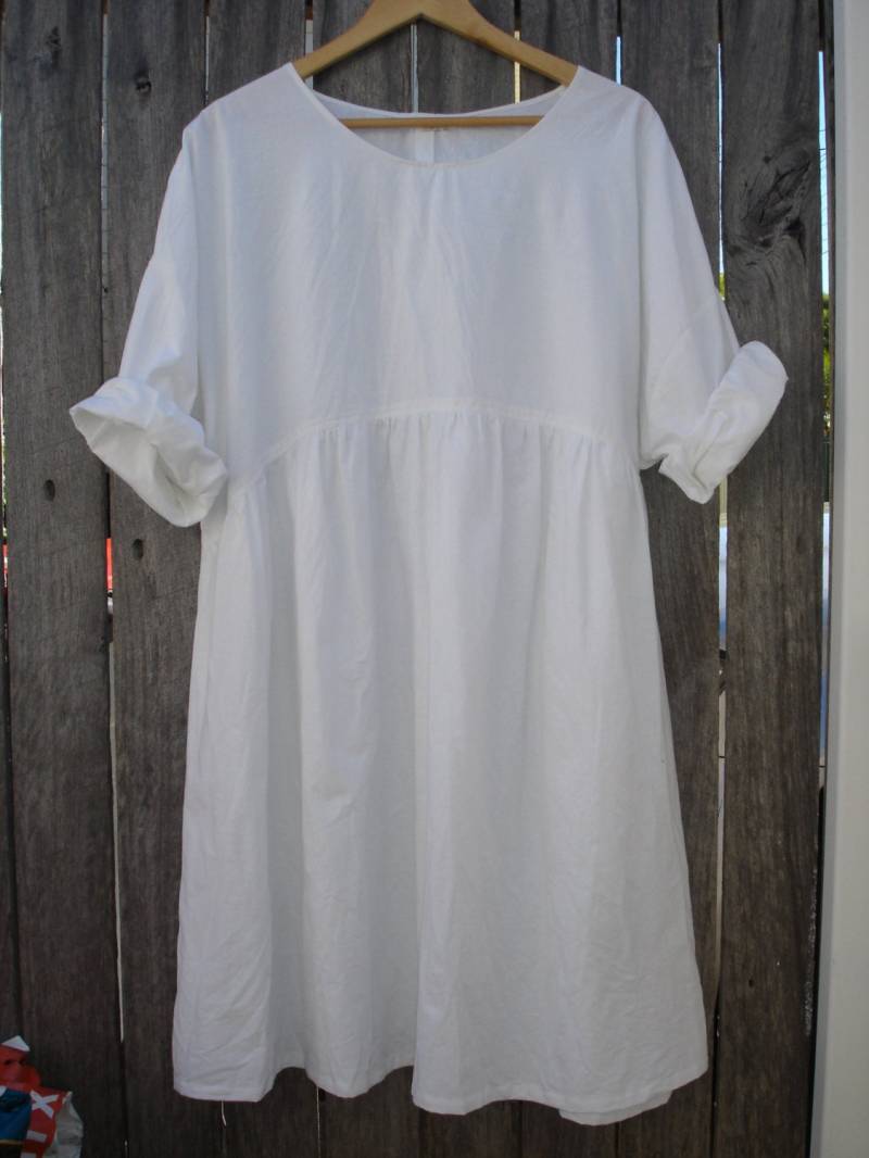 Weiße Baumwollkleid, One Size Fits Most, Natürlichen Stoff, Lange Ärmel Weiße Baumwollkleid, One Size Fits Most, Natürlichen Stoff, Lange Ärmel von TaneCloth