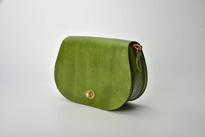 Damen Rindsleder Sattel Handtasche Handgemachte Schultertasche-Runde Form Volle Klappe von TangentLinearLeather