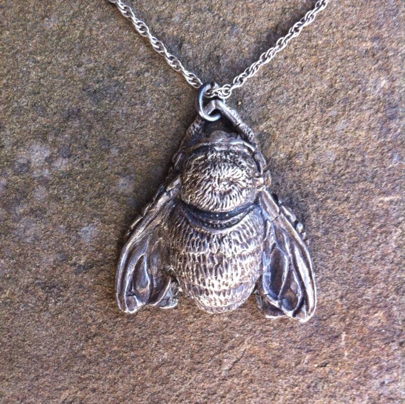 Silber Hummel Anhänger Silber Hummel Anhänger von TanglewoodArts