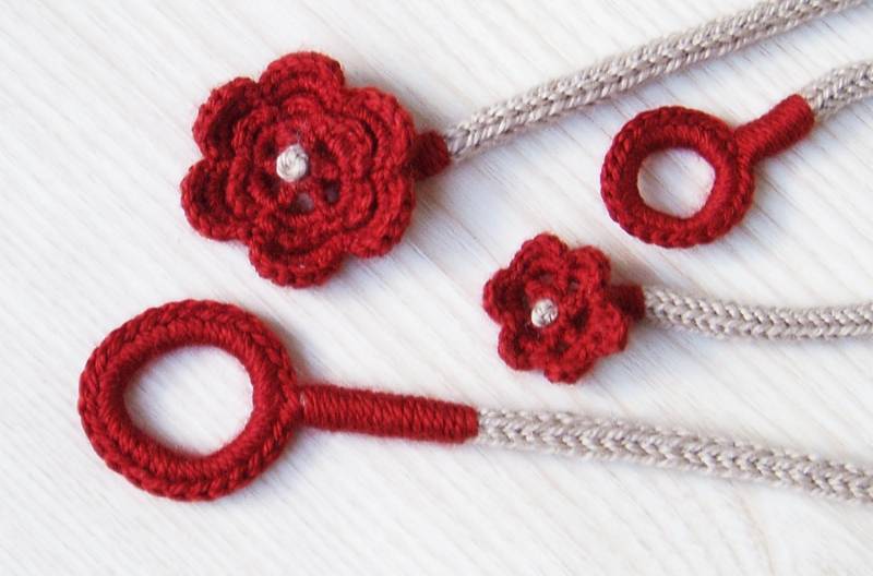 Mode Häkelschmuck Set, Häkelblumen Halskette Armband, Set Mode Häkelblumen, Textilschmuck von TaniaNeedleArt