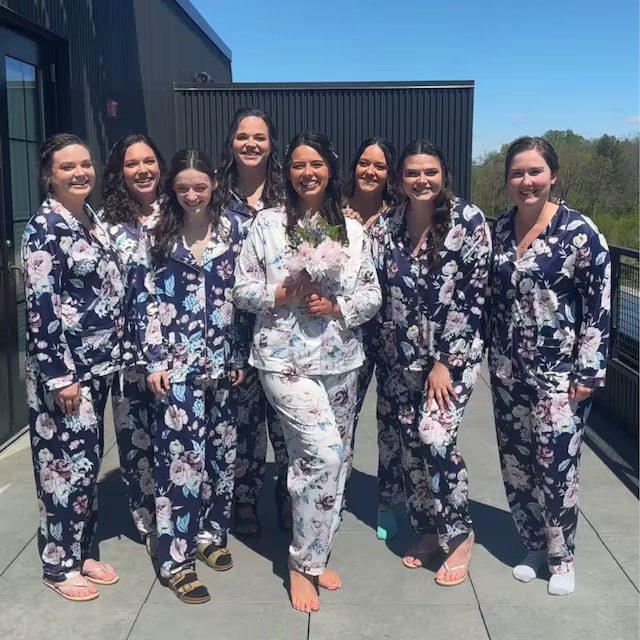 Brautjungfer Pyjama, Pjs Lang, Lange Hose Braut Pjs, Brautparty Pyjamahose, Sorority Pyjamas, Pjs-Set Mit von TaniriDesigns