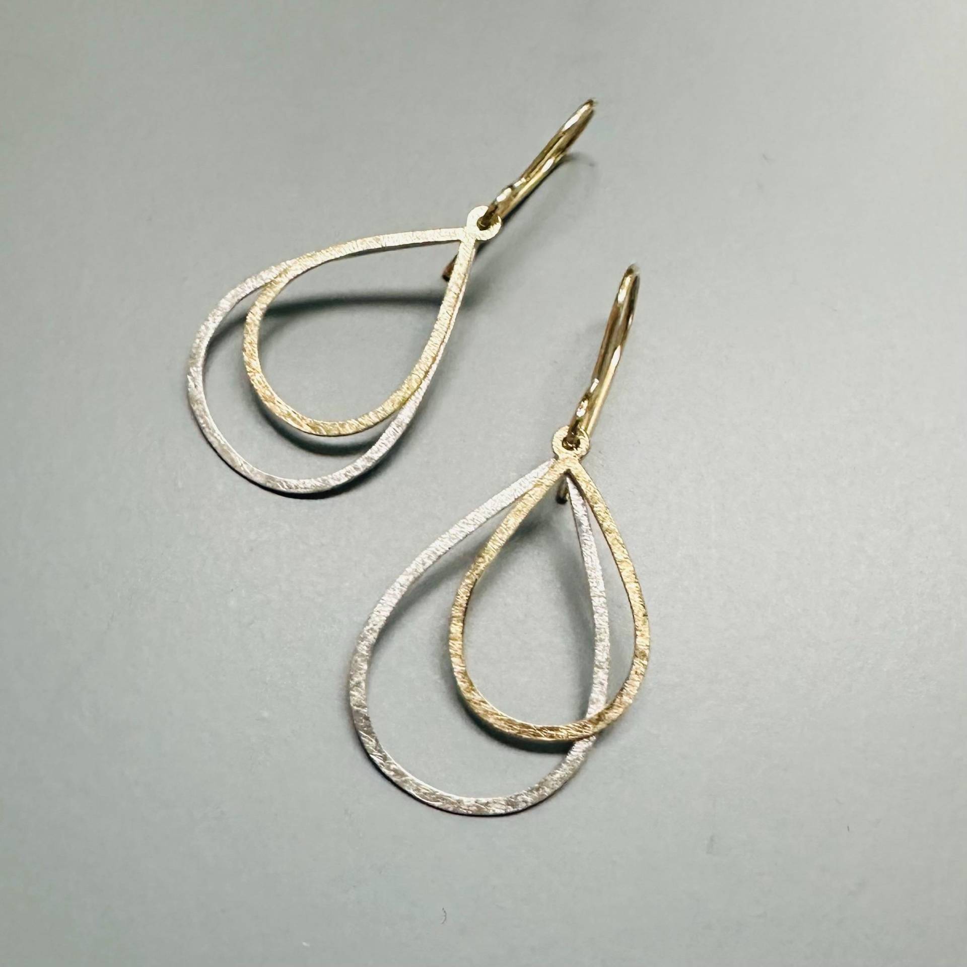 Ohrringe Loop Aus Silber Und Gold von TanjaFruhmannSchmuck