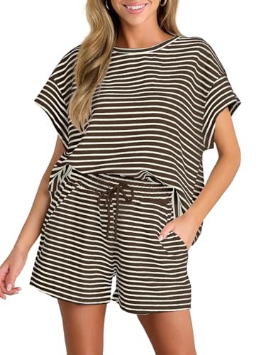 Tankaneo Damen Zweiteiler Kurzarm Lounge Set Sommer Outfits Gestreifte Lockere Pyjama Set Hausanzug Rundhalsausschnitt T Shirt mit Shorts von Tankaneo