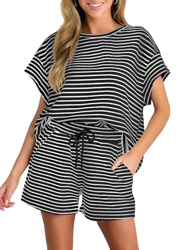 Tankaneo Damen Zweiteiler Kurzarm Lounge Set Sommer Outfits Gestreifte Lockere Pyjama Set Hausanzug Rundhalsausschnitt T Shirt mit Shorts von Tankaneo