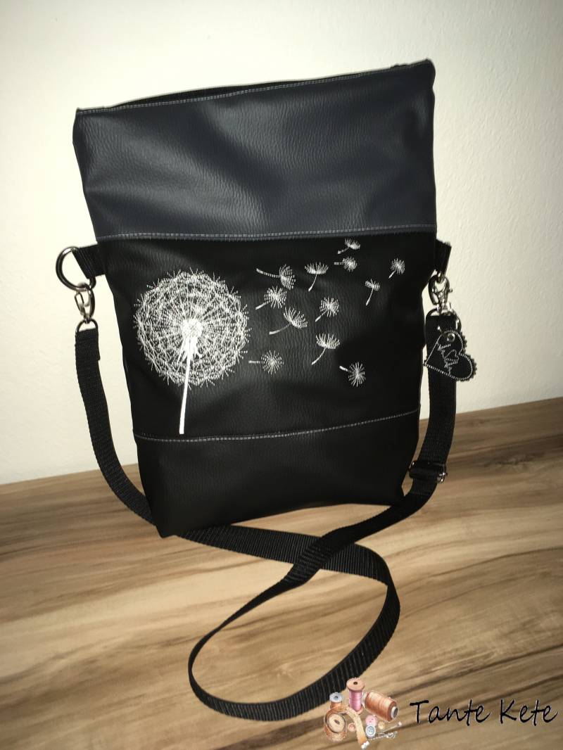 Handtasche - Umhängetasche "Foldover" Mit Stickerei Pusteblume Handtasche - Umhängetasche "Foldover" Mit Stickerei Pusteblume von TanteKete
