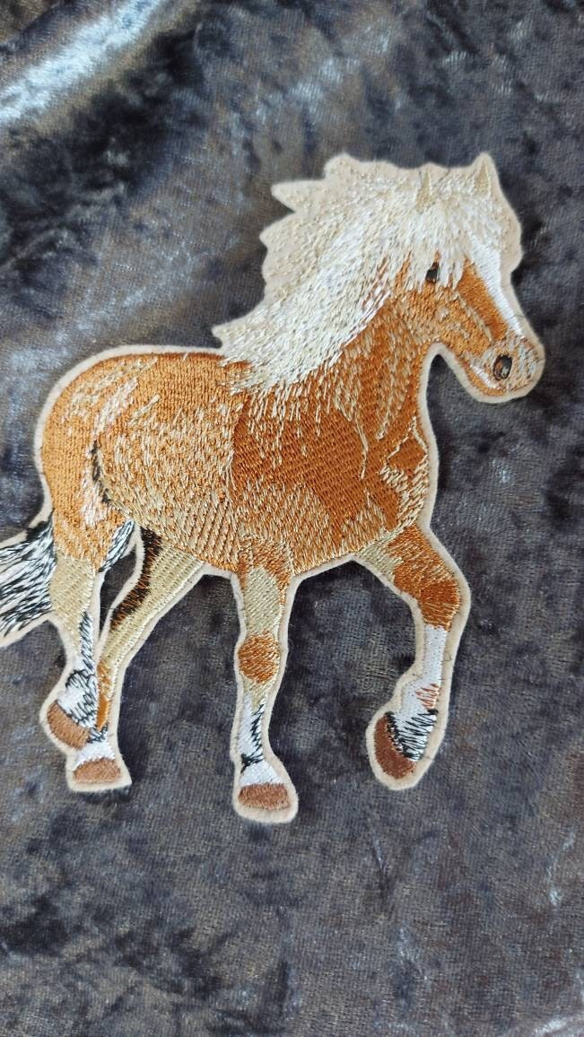 Aufnäher Pferd Haflinger Laufendendes Für Die Schultüte von TantePe
