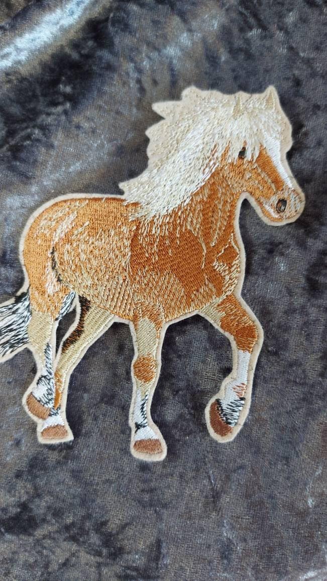 Aufnäher Pferd Haflinger Laufendendes Für Die Schultüte von TantePe