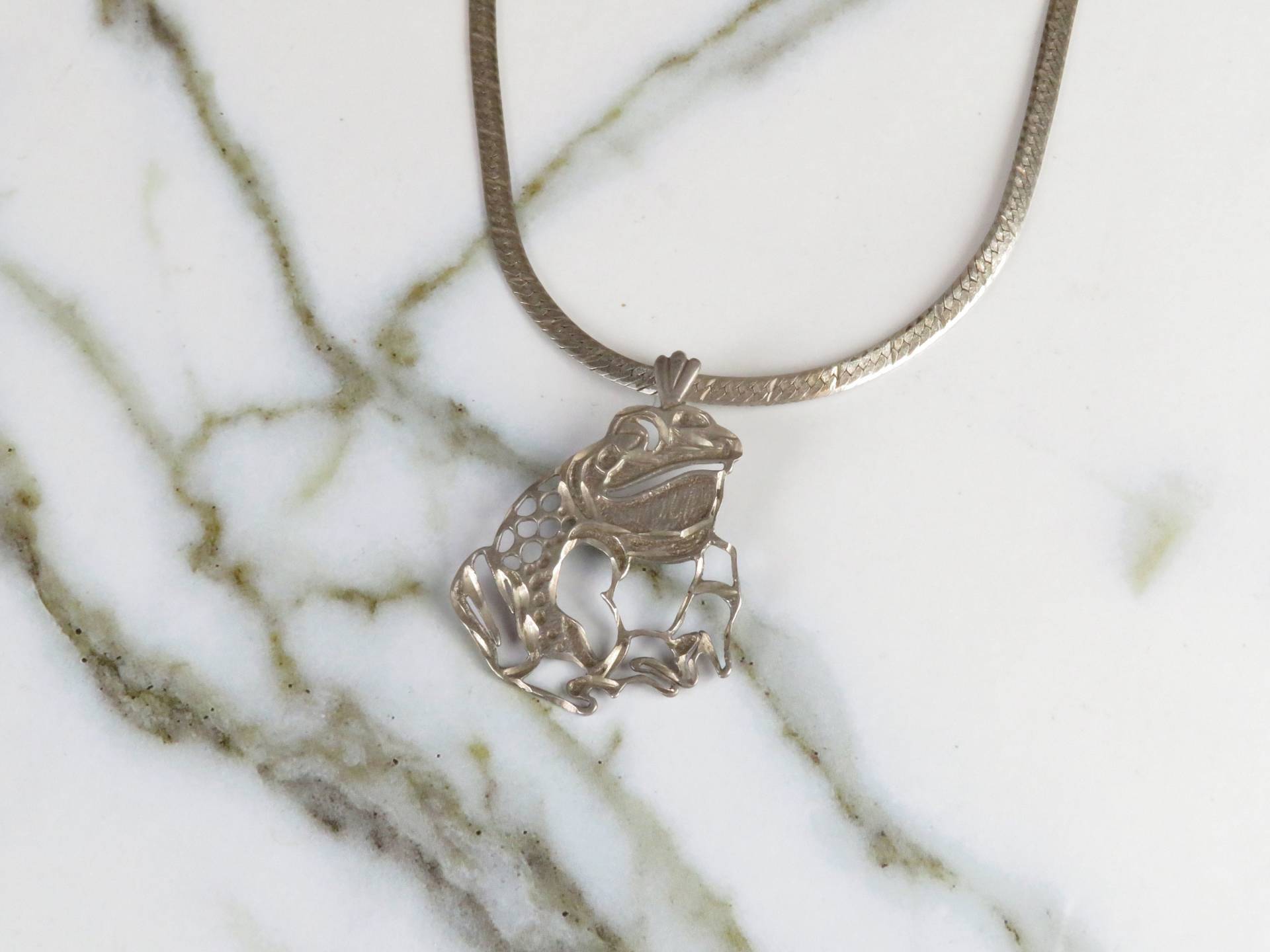 Vintage Silber Frosch Halskette Vintage Silber Frosch Halskette von TantivyStudio