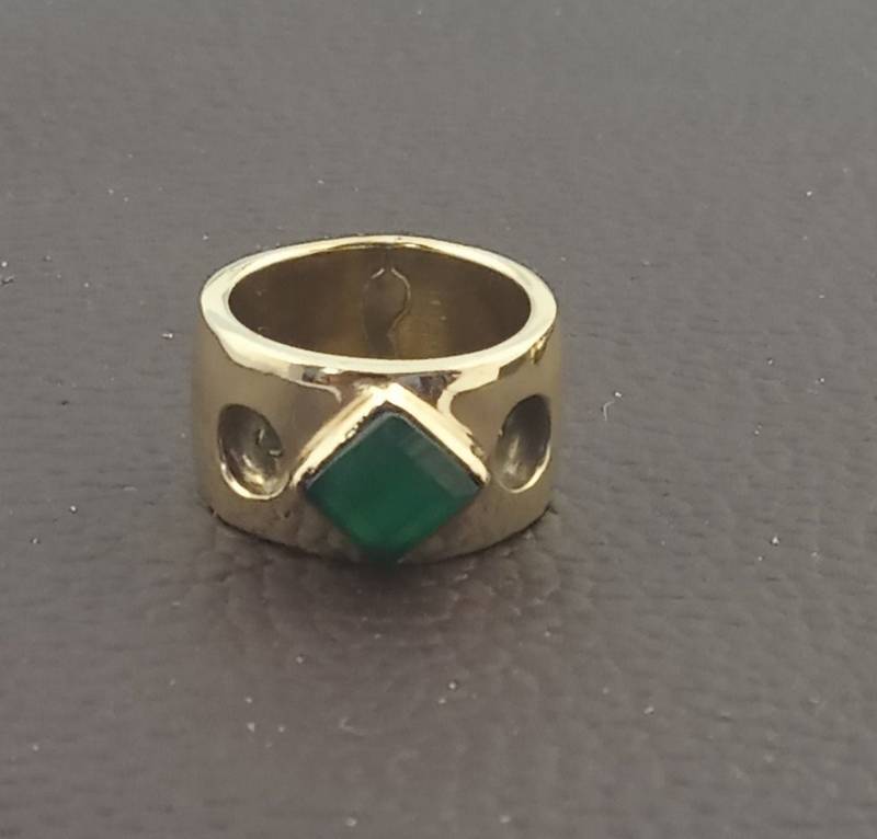 Grüner Onyx Ring, Handgemachter Messingring, Siegelring, Edelstein Versprechensring, Geschenk Für Sie, Einzigartiger Ring von Tanusilvershop
