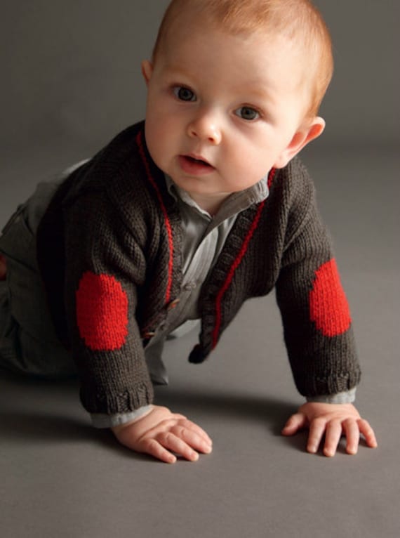 Ellenbogen Patches Cardi, Baby Jungen Strick, Kleinkind Strickmantel, Neugeborene Bis Alle Kleinkind-Größen von TanyasBunnyTots