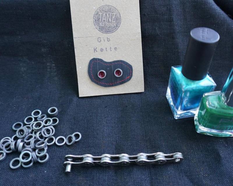 Upcycling Ohrstecker Aus Fahrradkette Und Nagellack "Rot" von TanzaufRuinen