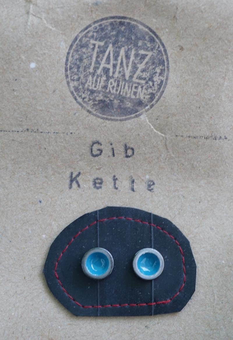 Upcycling Ohrstecker Aus Fahrradkette Und Nagellack "Türkis" Upcycling Ohrstecker Aus Fahrradkette Und Nagellack "Türkis" von TanzaufRuinen