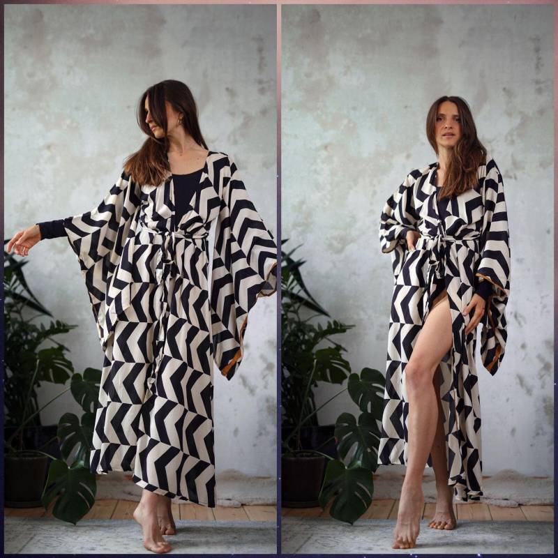 Boho-Chic Elegantes Kimono-Kleid Mit Exklusivem Fächerdruck Boho Kimono Wickel Robe Blockdruck Nachhaltige Kleidung von TaobaImpuls