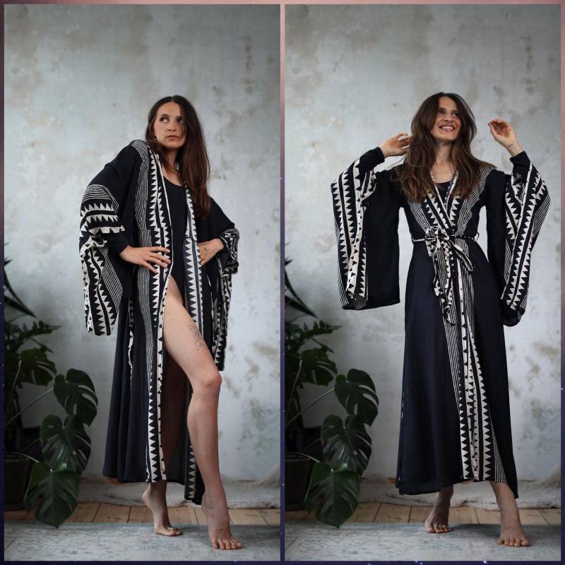 Boho-Chic Elegantes Kimono-Kleid Mit Exklusivem Fächerdruck Boho Kimono Wickel Robe Blockdruck Nachhaltige Kleidung von TaobaImpuls