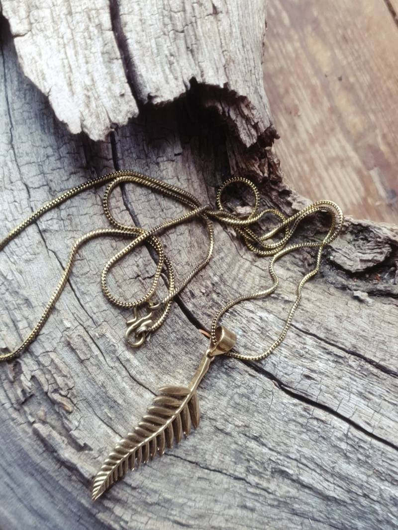 Messing Halskette. Kettenanhänger. Boho Kette. Schmuck. Messingblatt von TaobaImpuls